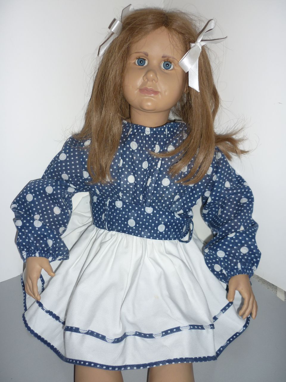 1950's Polka Dot Dress-perfect for large Dolls-Excellent condition 1950's Polka Dot Dress-perfect for large Dolls-Excellent condition