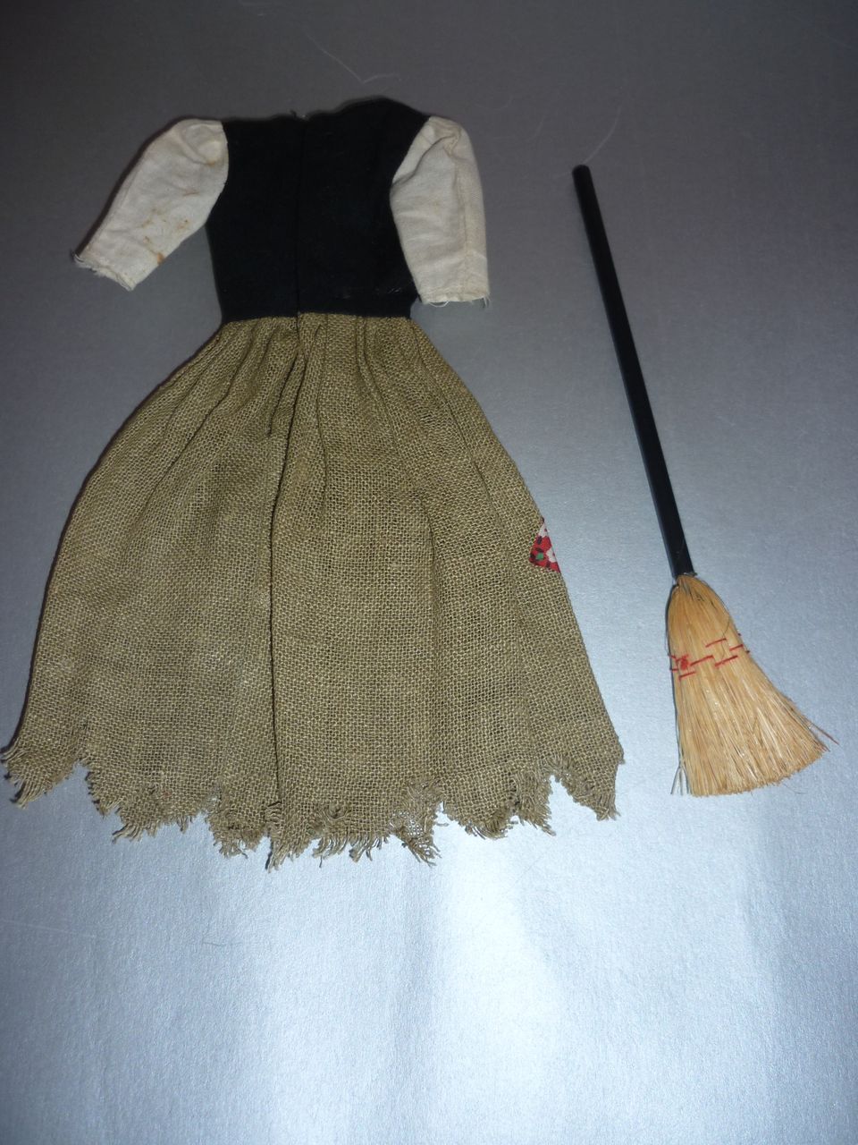 Mattel Barbie-Cinderella Poor Dress and Broom~ #872 from 1964-65 Mattel Barbie-Cinderella Poor Dress and Broom~ #872 from 1964-65