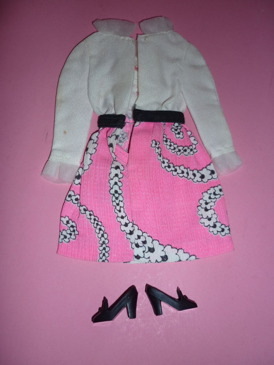 Mattel-Barbie ~Pretty Power~ Complete - #1863 From 1969 -Nice! Mattel-Barbie ~Pretty Power~ Complete - #1863 From 1969 -Nice!