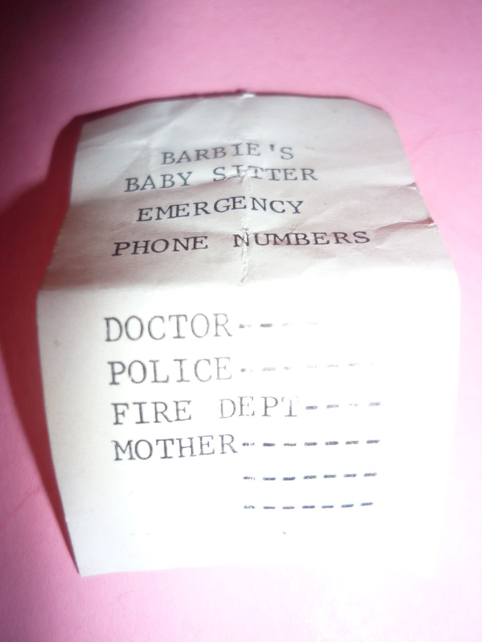 Mattel Vintage Barbie -Small lot of HTF Accessories - 6 Pieces Mattel Vintage Barbie -Small lot of HTF Accessories - 6 Pieces