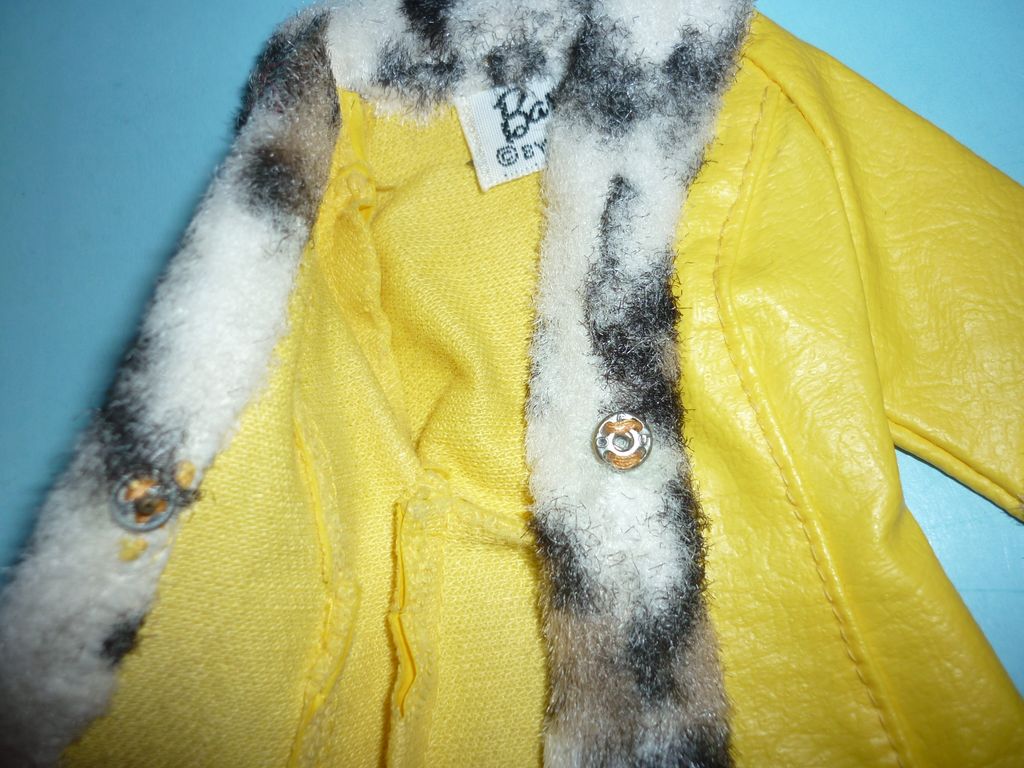 Mattel Barbie ~Great Coat & Hat~ #1459 from 1970 Mattel Barbie ~Great Coat & Hat~ #1459 from 1970