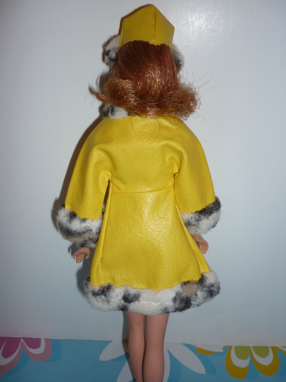 Mattel Barbie ~Great Coat & Hat~ #1459 from 1970 Mattel Barbie ~Great Coat & Hat~ #1459 from 1970