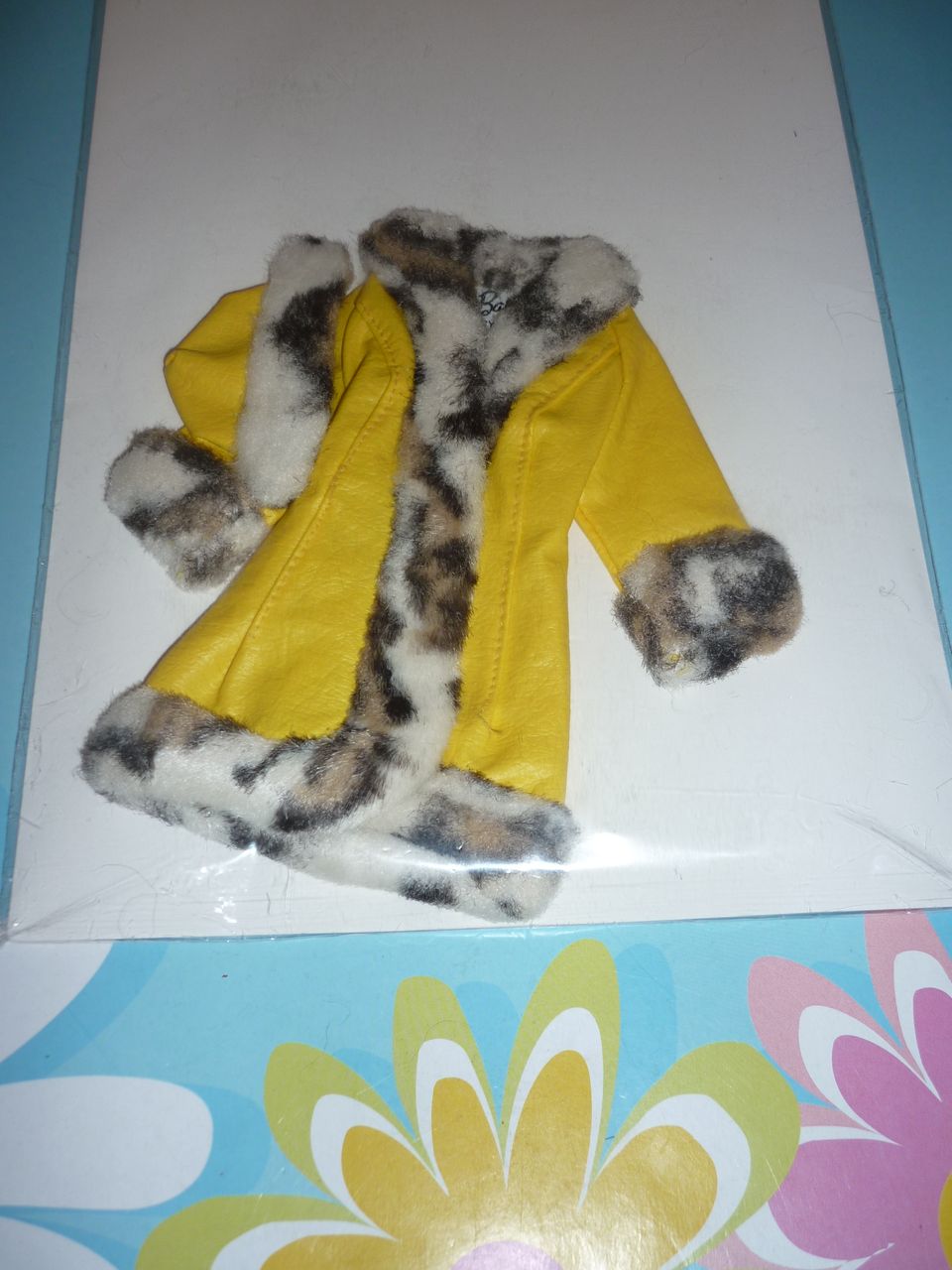 Mattel Barbie ~Great Coat & Hat~ #1459 from 1970 Mattel Barbie ~Great Coat & Hat~ #1459 from 1970