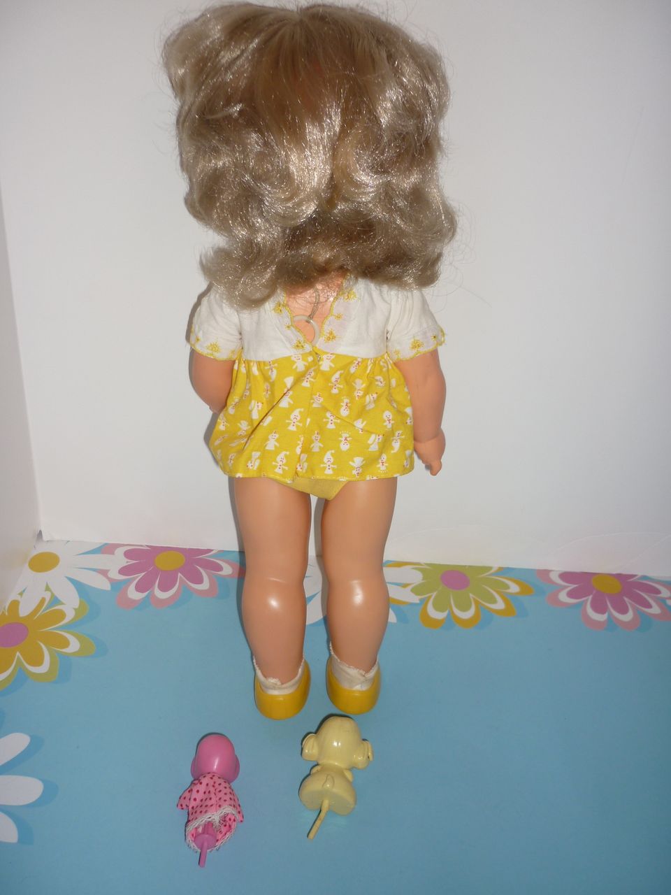 Mattel Peachy and Her Puppets Doll from 1972-Original Clothes + 2 Puppets Mattel Peachy and Her Puppets Doll from 1972-Original Clothes + 2 Puppets