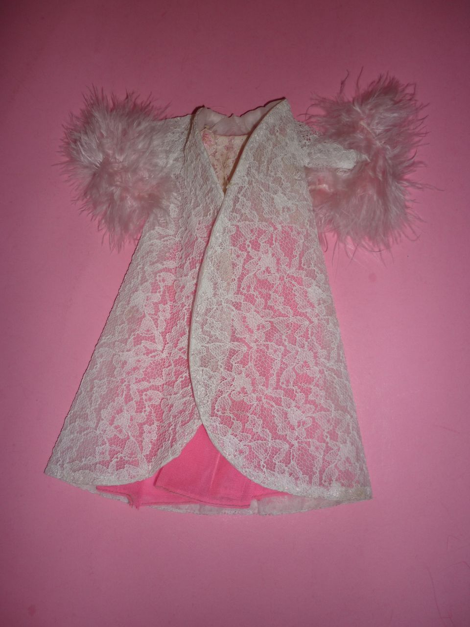 Mattel-Barbie ~Pink Moonbeams~Hot Pink Nightgown & Robe - #1694 From 1967 - 1968 Mattel-Barbie ~Pink Moonbeams~Hot Pink Nightgown & Robe - #1694 From 1967 - 1968