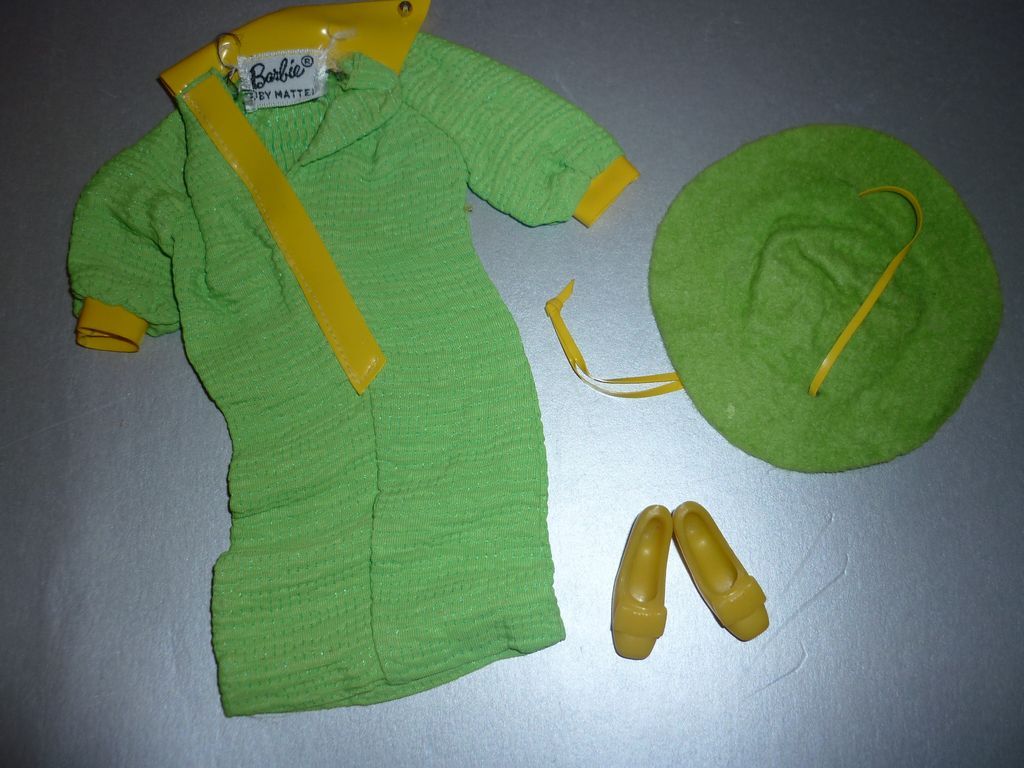 Mattel Barbie ~Snap Dash~ #1824 Dress, Hat, Yellow Squishy Shoes Mattel Barbie ~Snap Dash~ #1824 Dress, Hat, Yellow Squishy Shoes