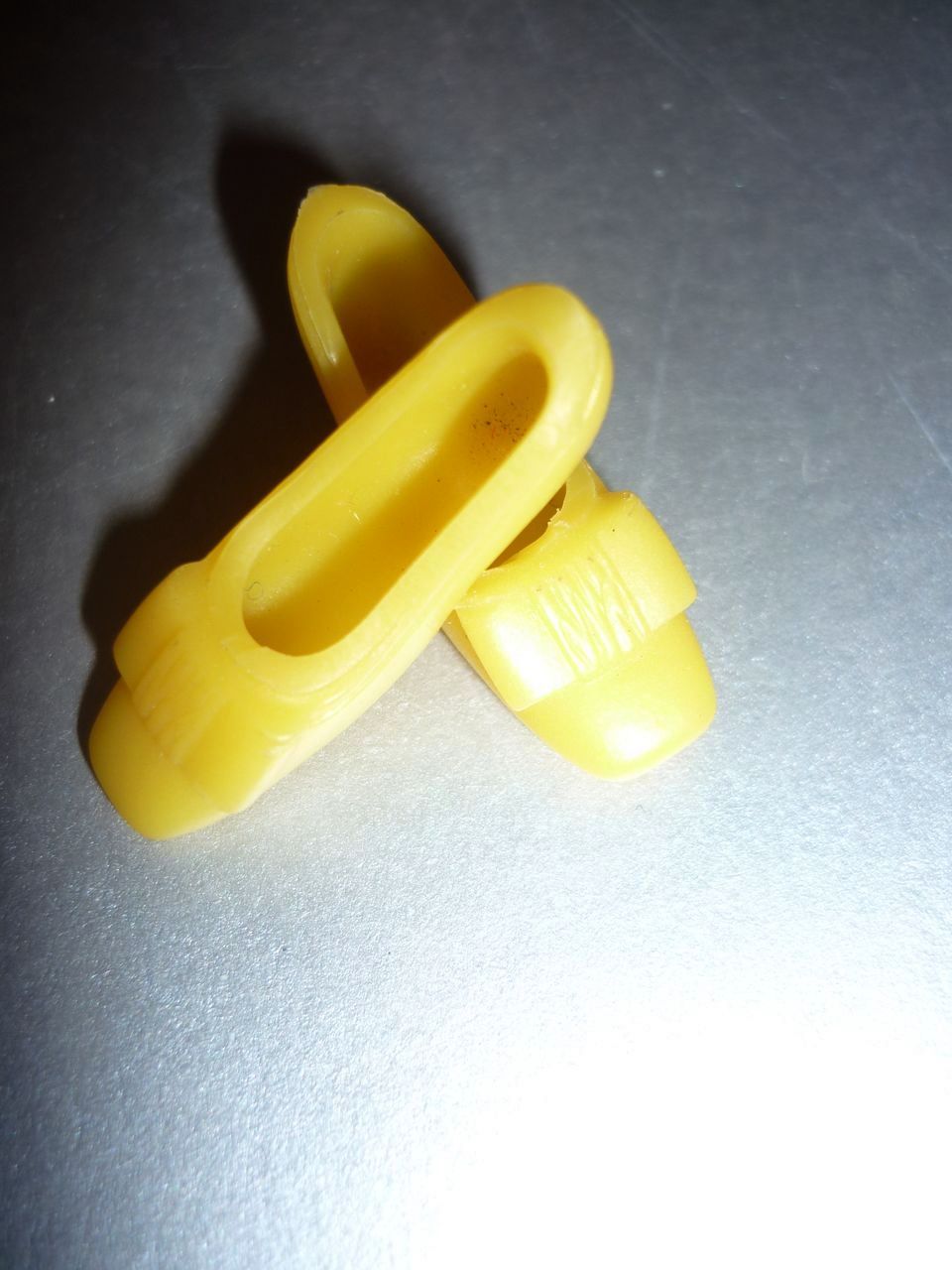 Mattel Barbie ~Snap Dash~ #1824 Dress, Hat, Yellow Squishy Shoes Mattel Barbie ~Snap Dash~ #1824 Dress, Hat, Yellow Squishy Shoes