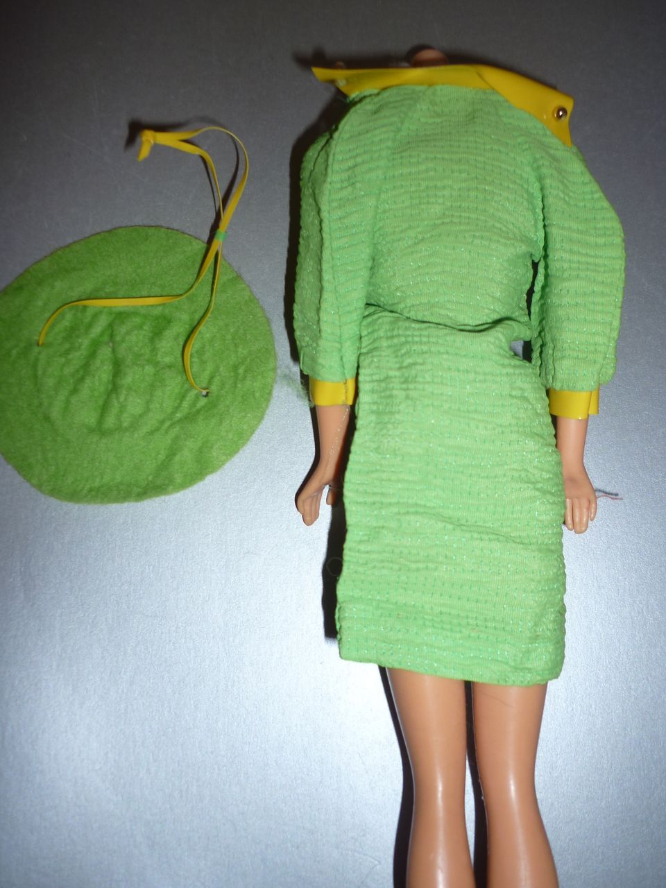 Mattel Barbie ~Snap Dash~ #1824 Dress, Hat, Yellow Squishy Shoes Mattel Barbie ~Snap Dash~ #1824 Dress, Hat, Yellow Squishy Shoes