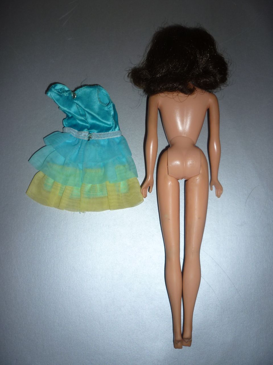 Mattel ~Twist 'N Turn Flip Barbie-Brunette From 1969-71 Wears Dreamy Blues Mattel ~Twist 'N Turn Flip Barbie-Brunette From 1969-71 Wears Dreamy Blues