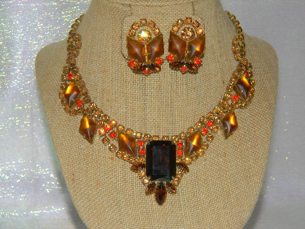 Stunning Juliana Huge Rhinestone Necklace/Earrings with 2" Drop Stunning Juliana Huge Rhinestone Necklace/Earrings with 2" Drop