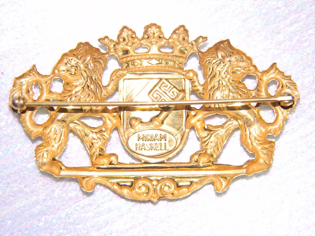 MIRIAM HASKELL Double Roaring Lion Royal Brooch MIRIAM HASKELL Double Roaring Lion Royal Brooch