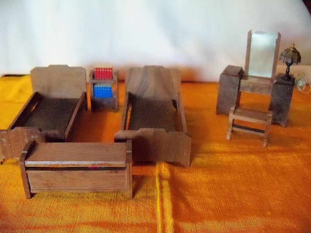 Vintage StromBecker Dollhouse Bedroom set - 10 piece Vintage StromBecker Dollhouse Bedroom set - 10 piece