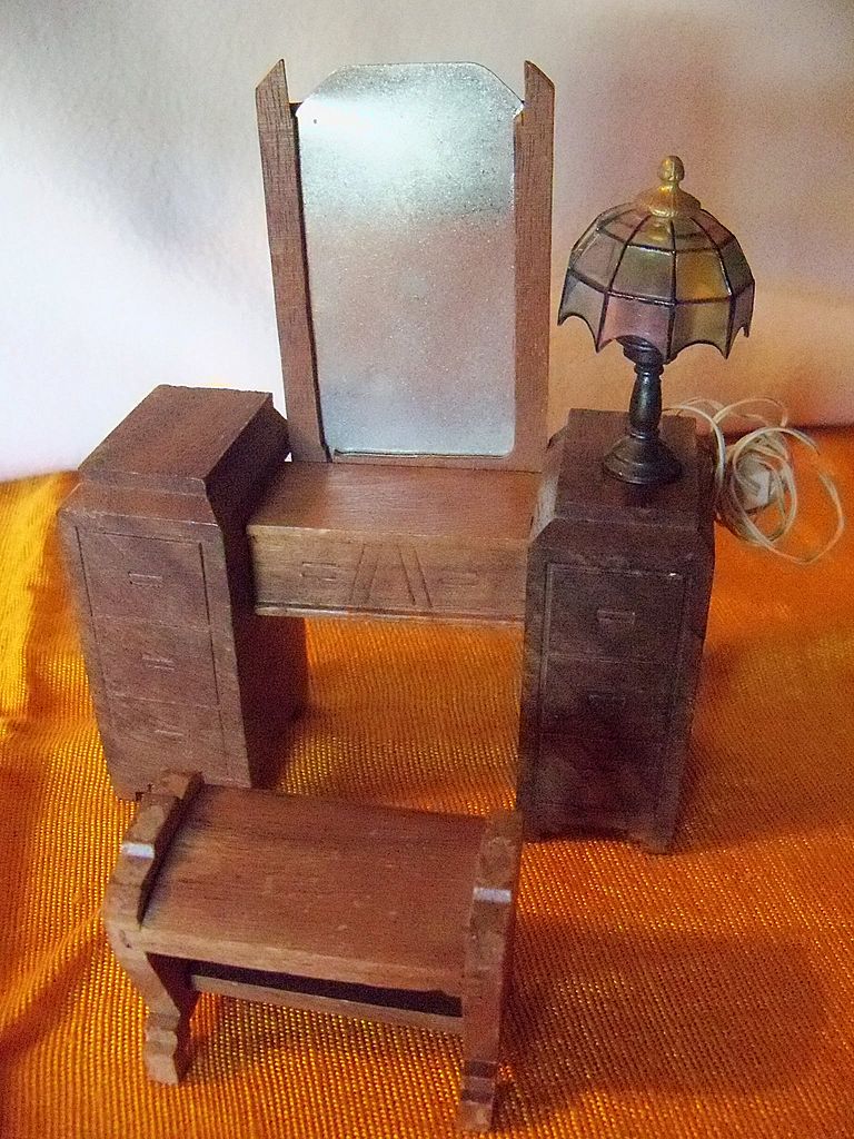 Vintage StromBecker Dollhouse Bedroom set - 10 piece Vintage StromBecker Dollhouse Bedroom set - 10 piece