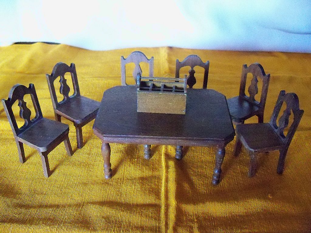 Vintage StromBecker Dollhouse Dining Room Set -10 piece Vintage StromBecker Dollhouse Dining Room Set -10 piece