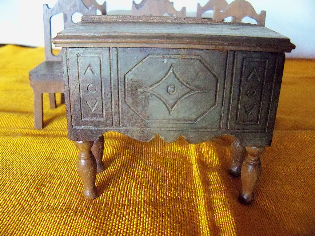 Vintage StromBecker Dollhouse Dining Room Set -10 piece Vintage StromBecker Dollhouse Dining Room Set -10 piece