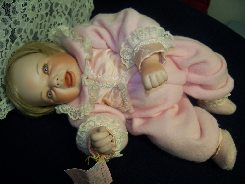 Lee Middleton Porcelain Baby Doll Lee Middleton Porcelain Baby Doll