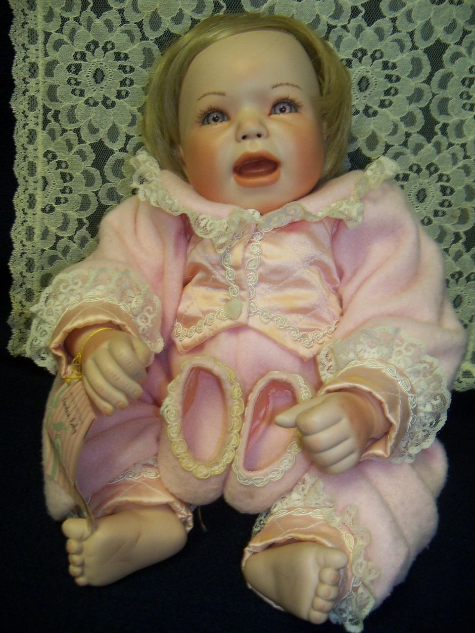 Lee Middleton Porcelain Baby Doll Lee Middleton Porcelain Baby Doll