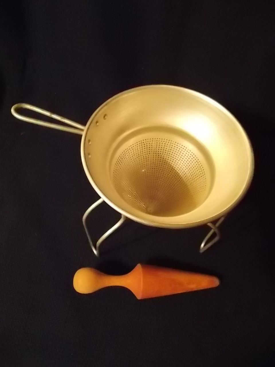 Vintage Wear-Ever Sieve and Press with Wooden Pestle Vintage Wear-Ever Sieve and Press with Wooden Pestle
