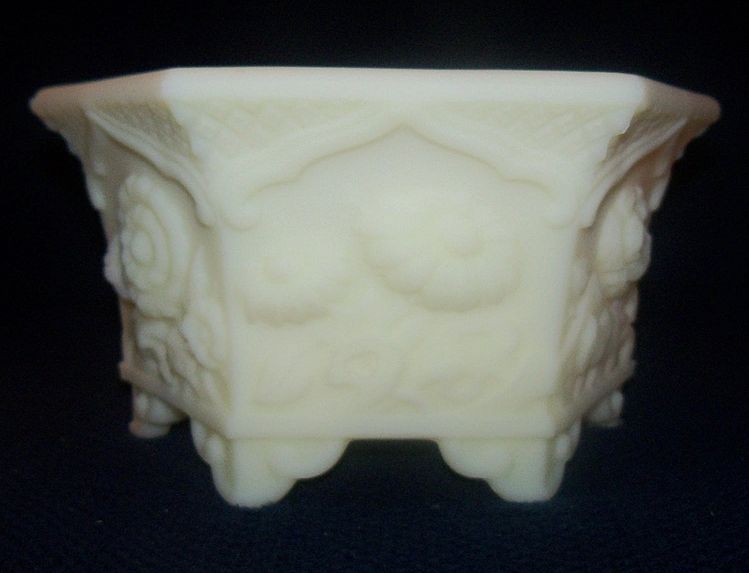 Vintage Fenton Rosalene Floral Ferner Vintage Fenton Rosalene Floral Ferner
