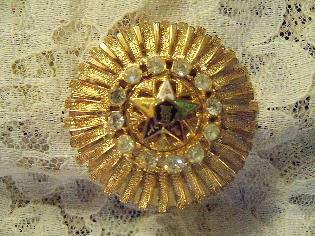 Vintage Eastern Star Brooch Vintage Eastern Star Brooch