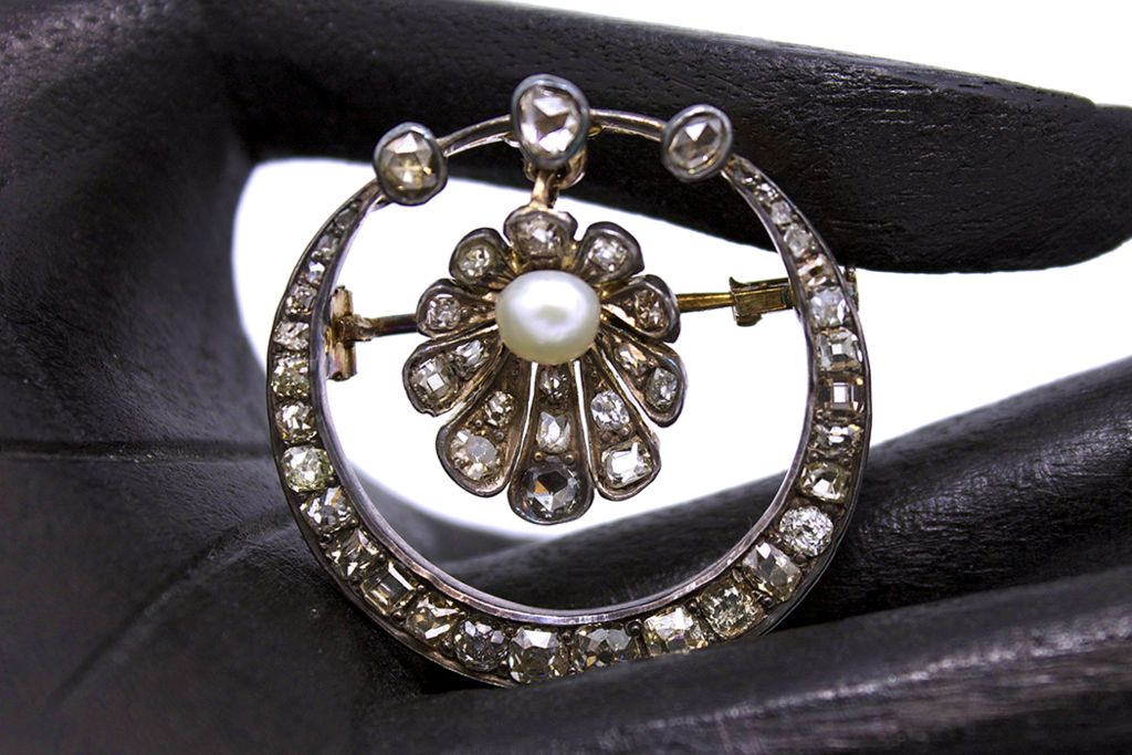 Early Victorian Silver on Gold 5tcw Diamond Brooch Pin Early Victorian Silver on Gold 5tcw Diamond Brooch Pin