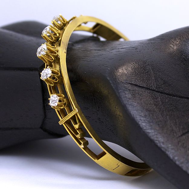 1.16TCW 14K Mine Cut Bangle 1.16TCW 14K Mine Cut Bangle
