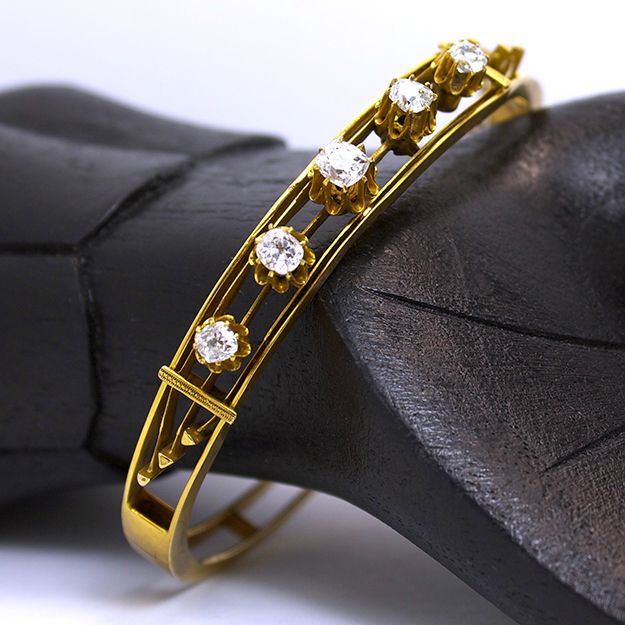 1.16TCW 14K Mine Cut Bangle 1.16TCW 14K Mine Cut Bangle