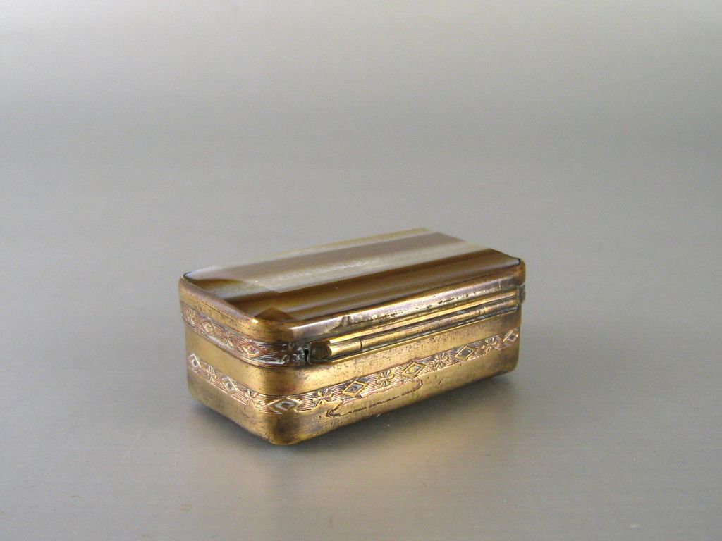 Antique Banded Agate & Brass Snuff Box - 19th Century Antique Banded Agate & Brass Snuff Box - 19th Century