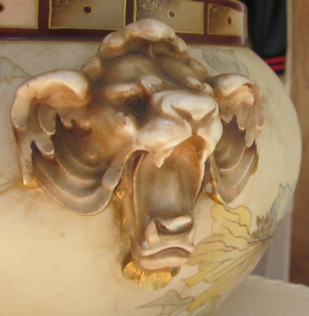 Large D&C LIMOGES Griffin head handles Jardiniere planter vase! Large D&C LIMOGES Griffin head handles Jardiniere planter vase!