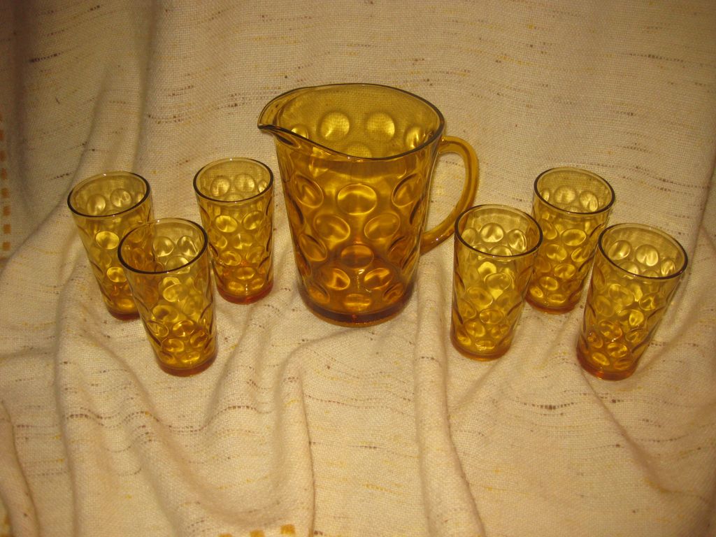 Hazel Atlas El Dorado Amber Glass Pitcher with Six Glasses Hazel Atlas El Dorado Amber Glass Pitcher with Six Glasses