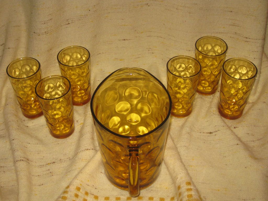 Hazel Atlas El Dorado Amber Glass Pitcher with Six Glasses Hazel Atlas El Dorado Amber Glass Pitcher with Six Glasses