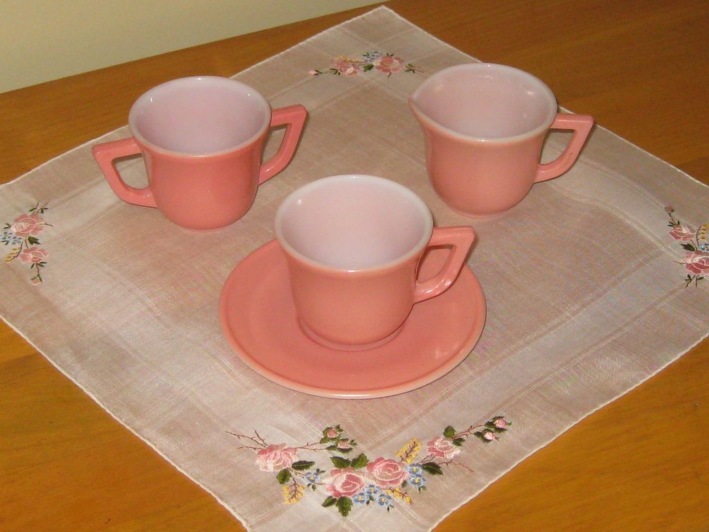 Hazel Atlas 20th Century Tea Set Hazel Atlas 20th Century Tea Set