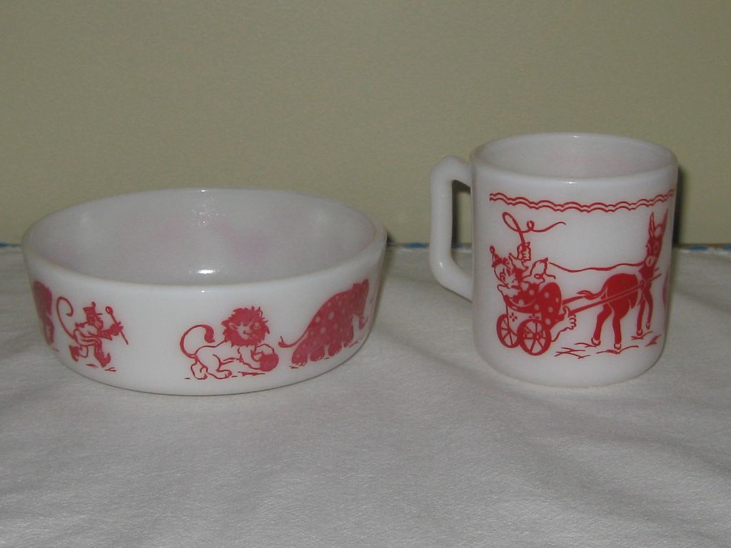 Hazel Atlas Circus Design Children's Dishes Hazel Atlas Circus Design Children's Dishes