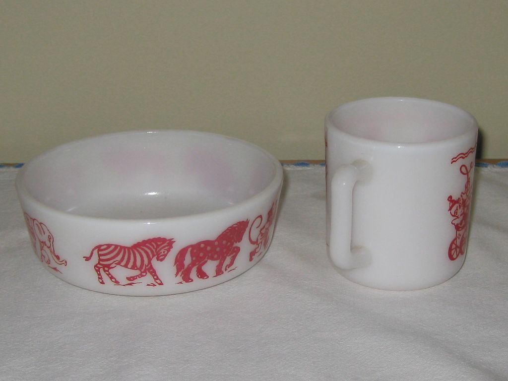 Hazel Atlas Circus Design Children's Dishes Hazel Atlas Circus Design Children's Dishes