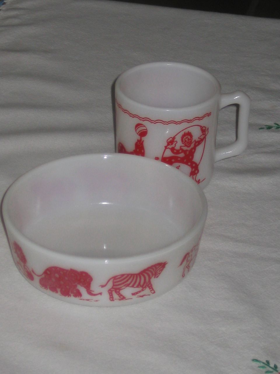 Hazel Atlas Circus Design Children's Dishes Hazel Atlas Circus Design Children's Dishes