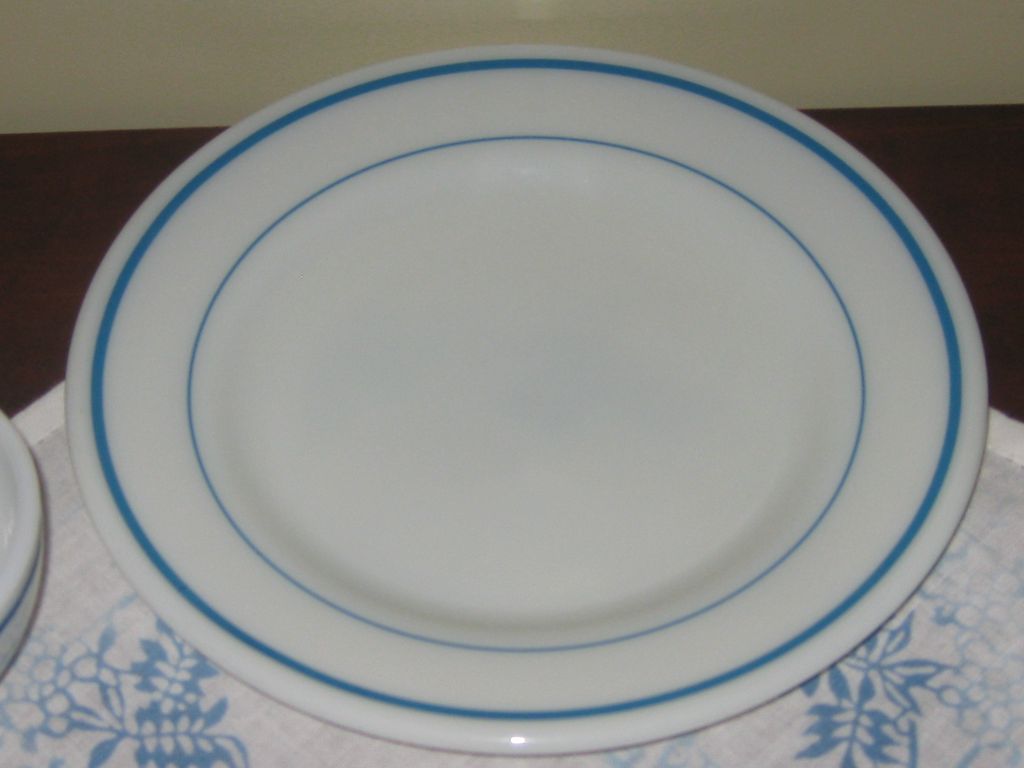 Pyrex Blue Banded Milk Glass Restaurant Ware 4 Piece Pyrex Blue Banded Milk Glass Restaurant Ware 4 Piece