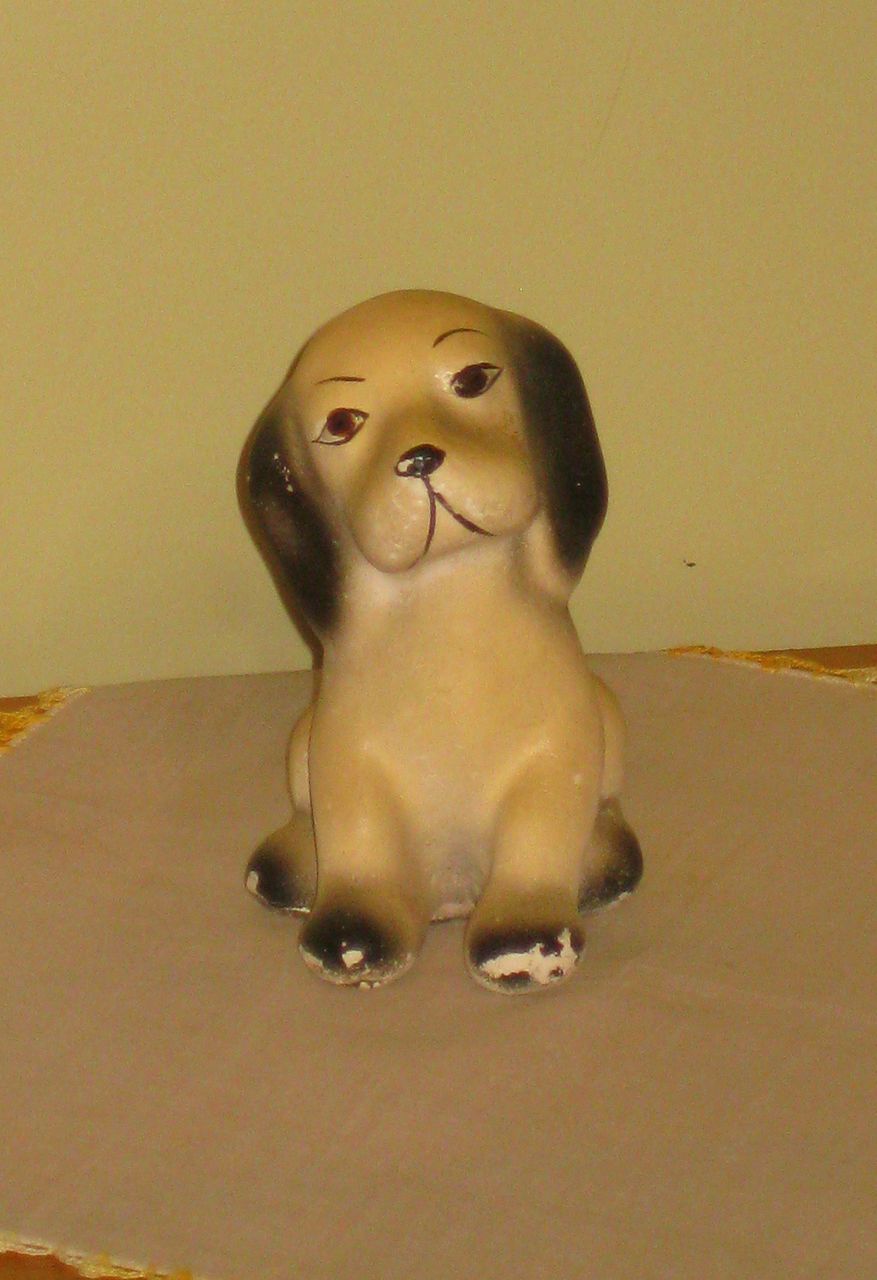 Chalk RCA Dog Type Figurine Chalk RCA Dog Type Figurine