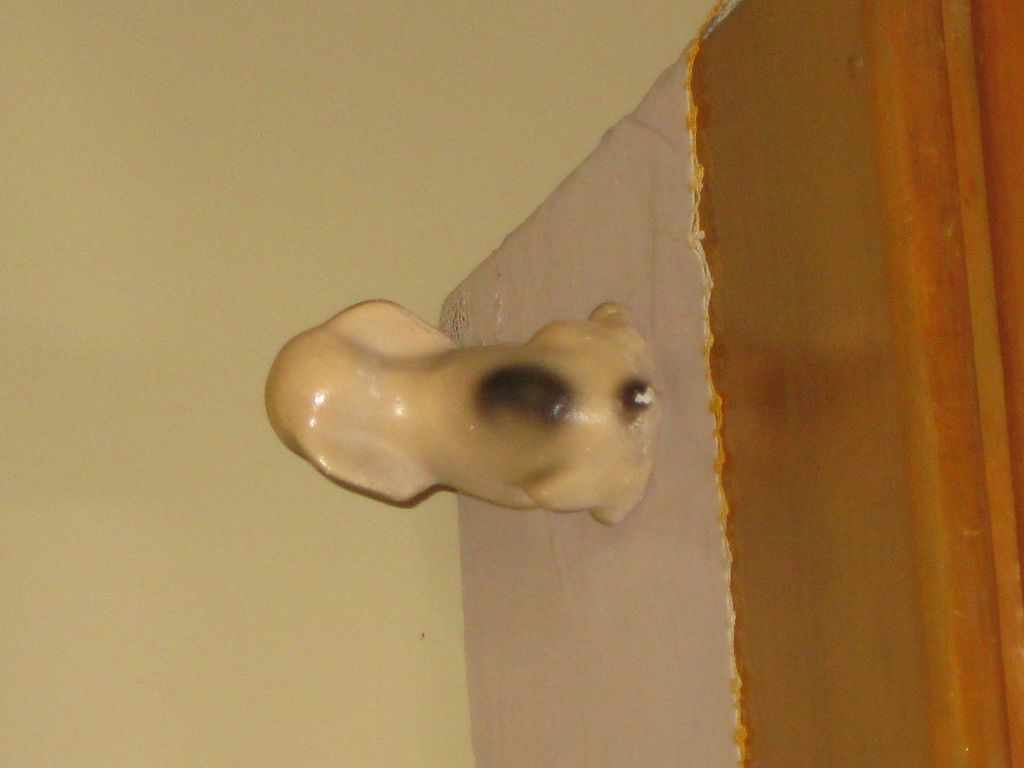 Chalk RCA Dog Type Figurine Chalk RCA Dog Type Figurine