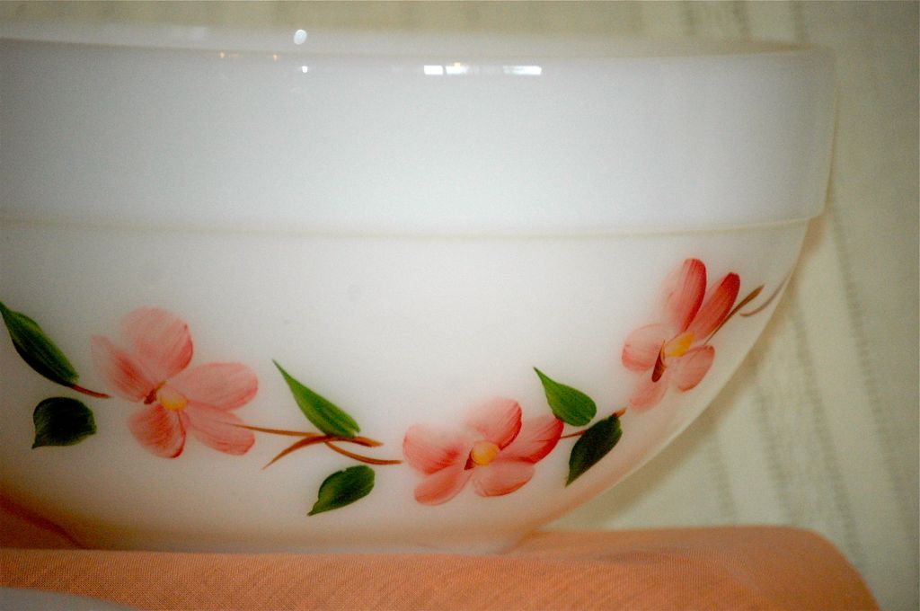 Fire King Gay Fad Studios Peach Blossom Nesting Bowls Fire King Gay Fad Studios Peach Blossom Nesting Bowls