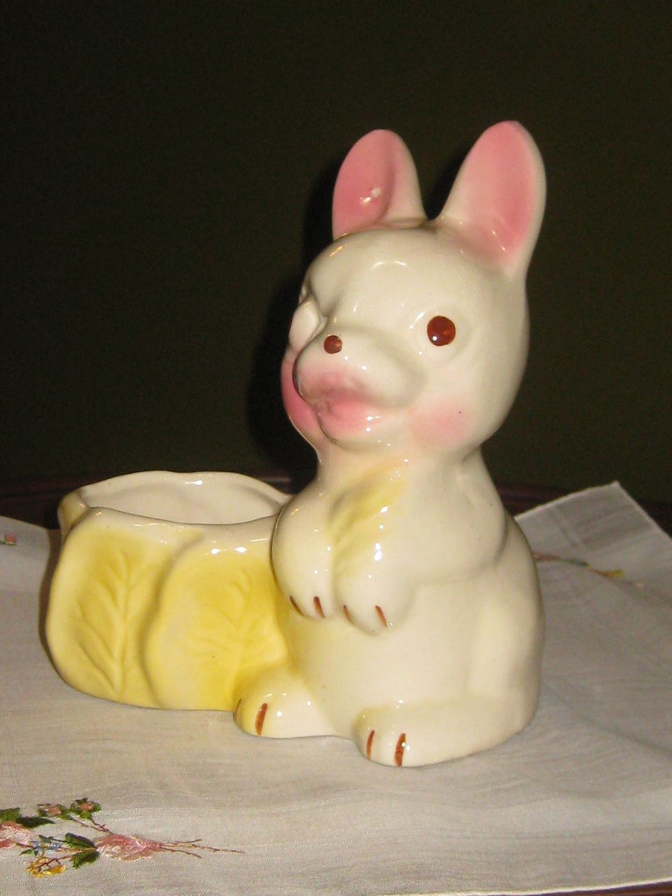 Shawnee Peter Rabbit Pocket Planter Shawnee Peter Rabbit Pocket Planter