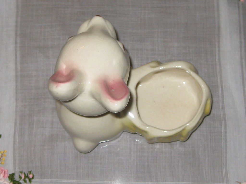 Shawnee Peter Rabbit Pocket Planter Shawnee Peter Rabbit Pocket Planter