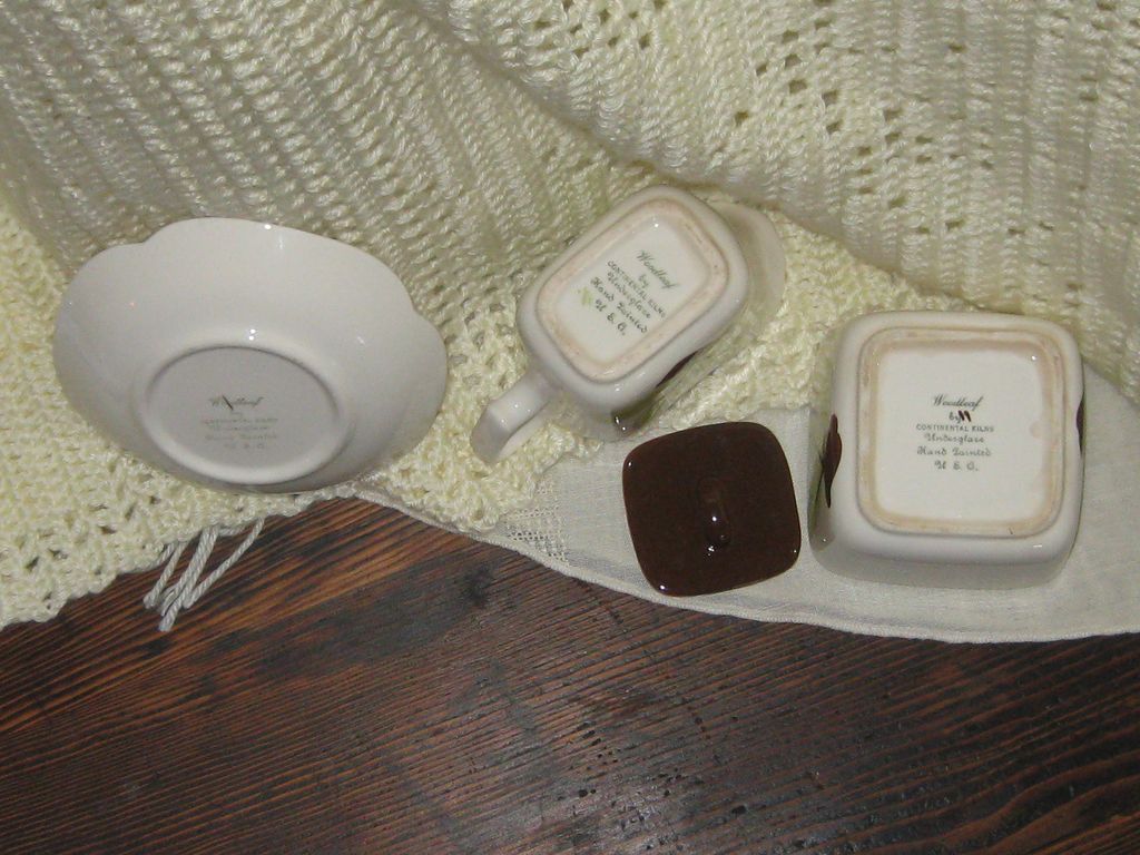 Continental Kilns Creamer Sugar and Tea Cup Set Continental Kilns Creamer Sugar and Tea Cup Set