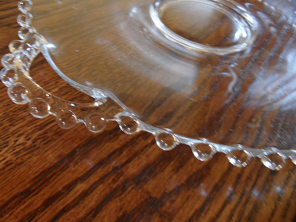 Vintage - Imperial Glass - Cake Plate Vintage - Imperial Glass - Cake Plate