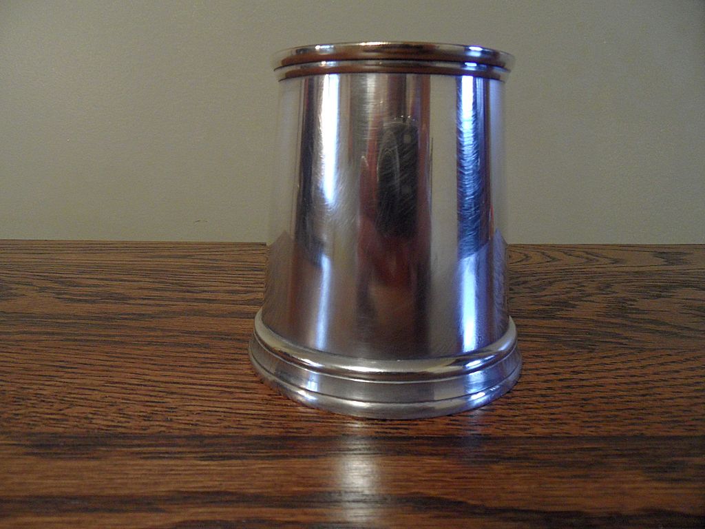 Vintage - Silver Plated - Vase or Cup marked Made in India Vintage - Silver Plated - Vase or Cup marked Made in India