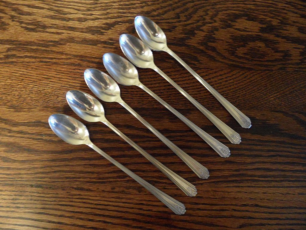 Vintage - Moderne - Silver Plate - Ice Cream/Tea Spoons -6 Vintage - Moderne - Silver Plate - Ice Cream/Tea Spoons -6