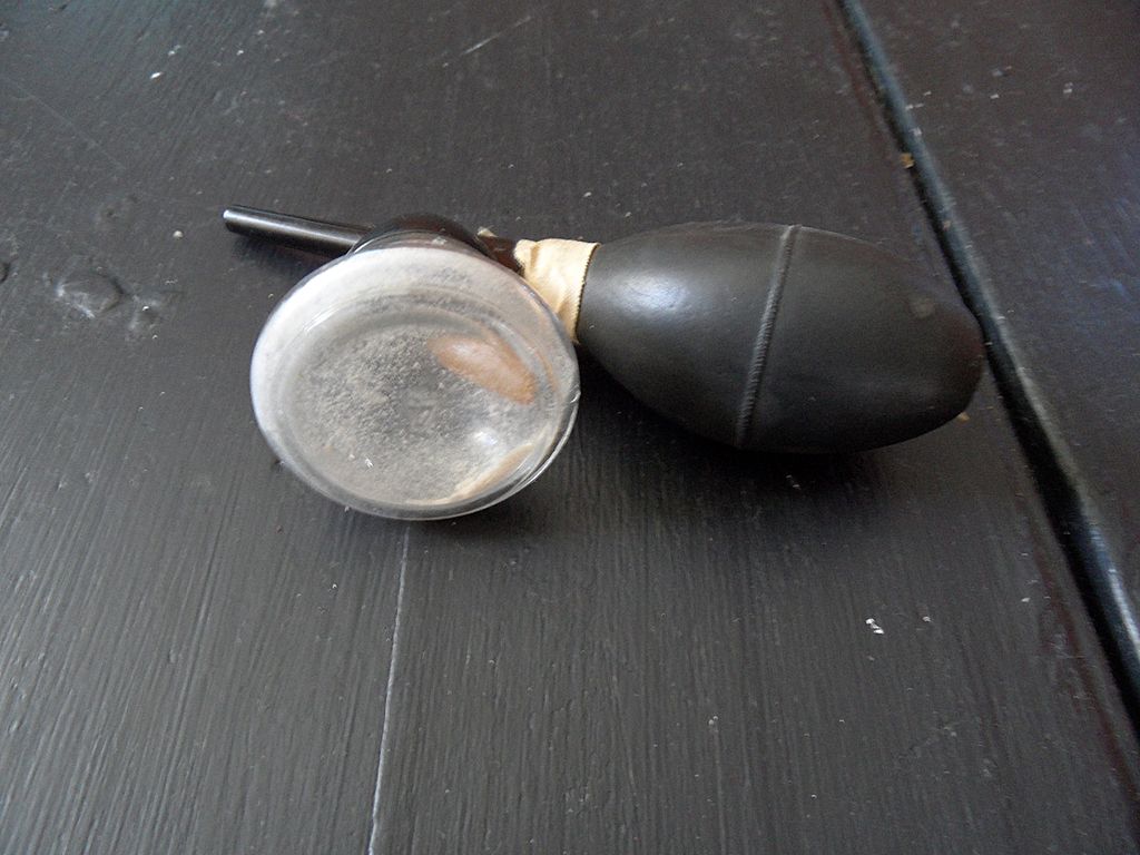 Vintage - Perfume Sprayer - Atomizer Bottle Vintage - Perfume Sprayer - Atomizer Bottle