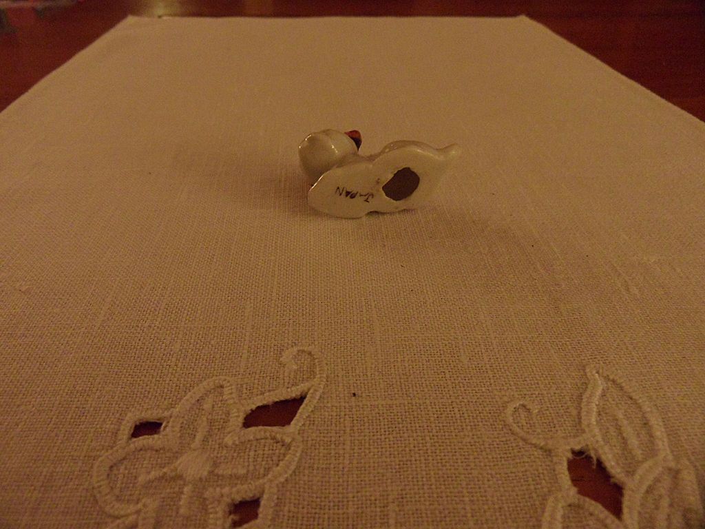 Vintage - Porcelain - SMALL - Boxer Dog Vintage - Porcelain - SMALL - Boxer Dog
