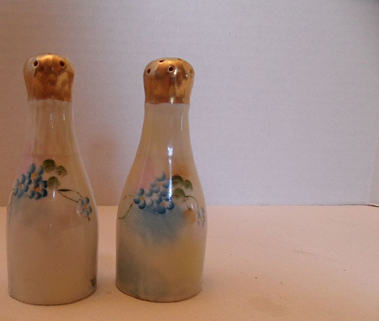 Vintage - Porcelain - Salt and Pepper Shakers - Champagne Bottles Vintage - Porcelain - Salt and Pepper Shakers - Champagne Bottles