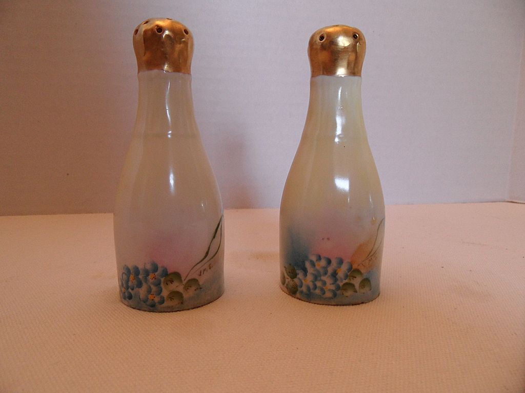 Vintage - Porcelain - Salt and Pepper Shakers - Champagne Bottles Vintage - Porcelain - Salt and Pepper Shakers - Champagne Bottles