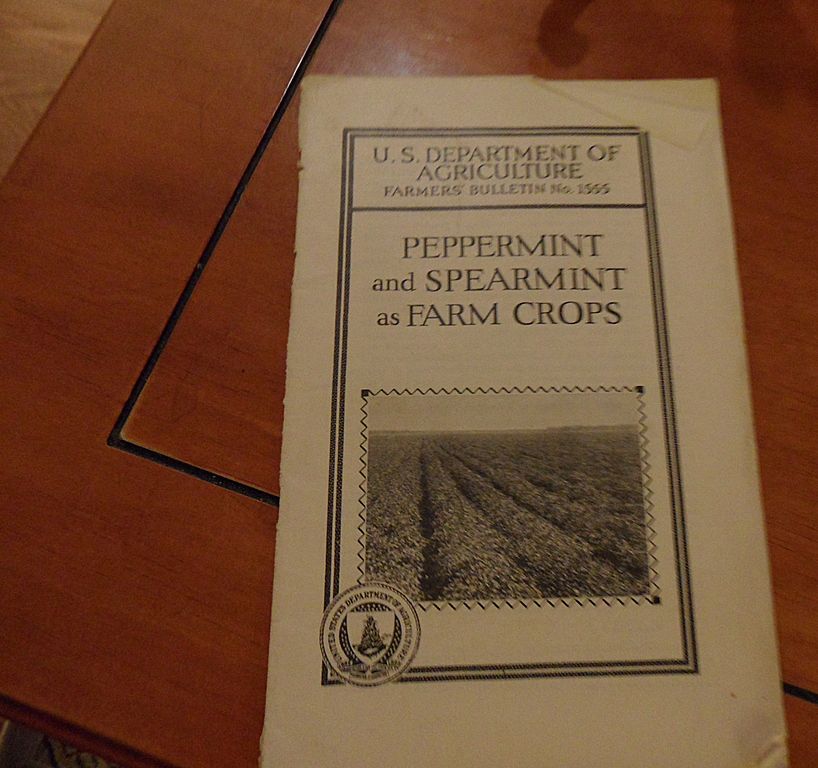 Vintage - "Peppermint and Spearmint as Farm Crops", US Dept of Agriculture, 1940 Vintage - "Peppermint and Spearmint as Farm Crops", US Dept of Agriculture, 1940